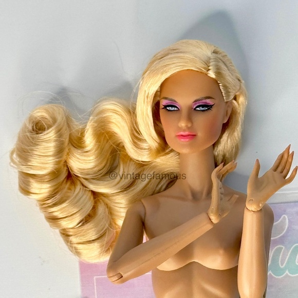 Integrity Toys Bubble Up Lark Lawrence Nude Fashion Doll Articulated True - Picture 1 of 7